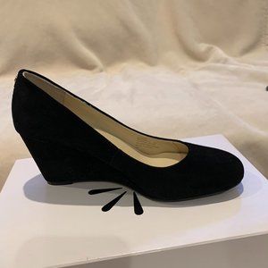 Isaac Mizrahi Live! Kendal Black Suede Wedge Heels—SIZE 6